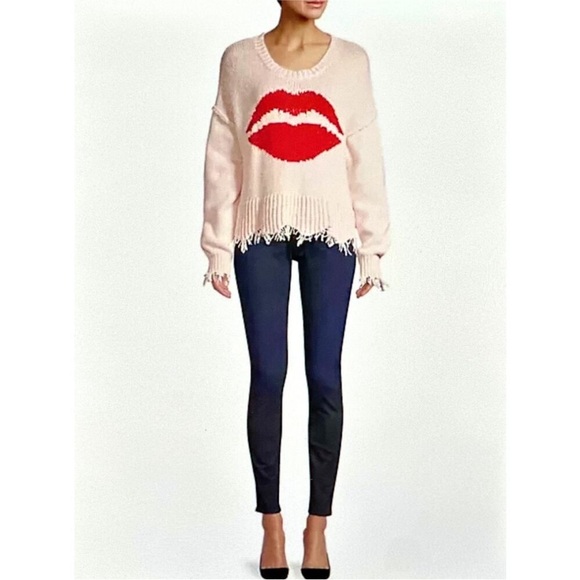 Wildfox NWT First Kiss Luna Knit Pink Red Lips Distressed Hem Cuffs Sweater M - Picture 13 of 14